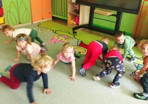 Na tym zdjęciu widać dzieci z grupy I podczas zabaw.
