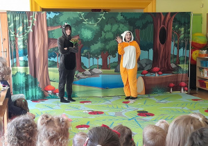Na tym zdjęciu widac jedną ze scen teatrzyku.