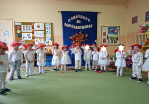 Na tym zdjęciu widać dzieci z grupy I podczas występów.