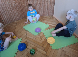 Zajęcia ruchowe wspierające rozwój fizyczny z elementami gimnastyki korekcyjnej