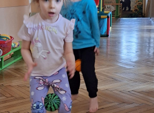 Zajęcia ruchowe wspierające rozwój fizyczny z elementami gimnastyki korekcyjnej