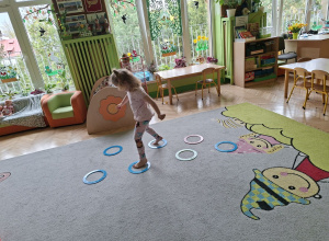 Zajęcia ruchowe wspierające rozwój fizyczny z elementami gimnastyki korekcyjnej